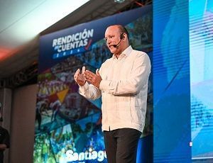 Alcalde dice impulsa transformación de Santiago a través del deporte