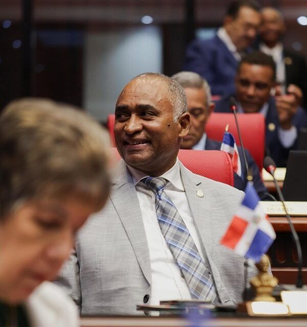 Senador Julito Fulcar anuncia solución a deuda económica del Hogar de Niñas Hijas de la Altagracia en El Llano