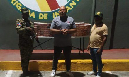 Arrestan hombre que escondía contrabando de cigarrillos en San Juan