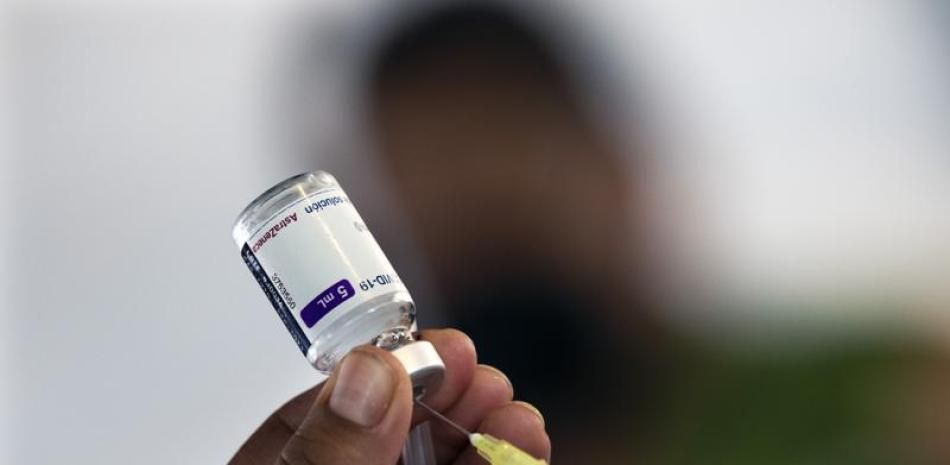 AstraZeneca presenta dos ensayos con avances prometedores en el cáncer de mama y gástrico