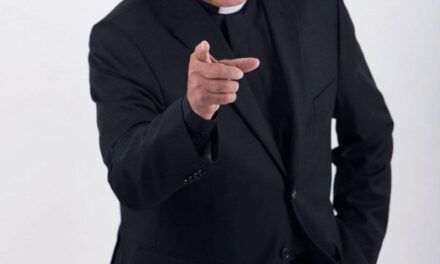 Teatrista Franklin Domínguez cumple este jueves 94 años de edad sin perder el buen humor