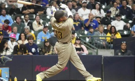 Manny Machado remolca cinco carreras y los Padres de San Diego vapulean 11-1 a los Dodgers