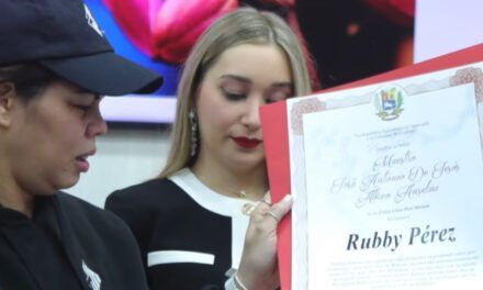 Nicolás Maduro otorga de manera póstuma la nacionalidad venezolana a Rubby Pérez