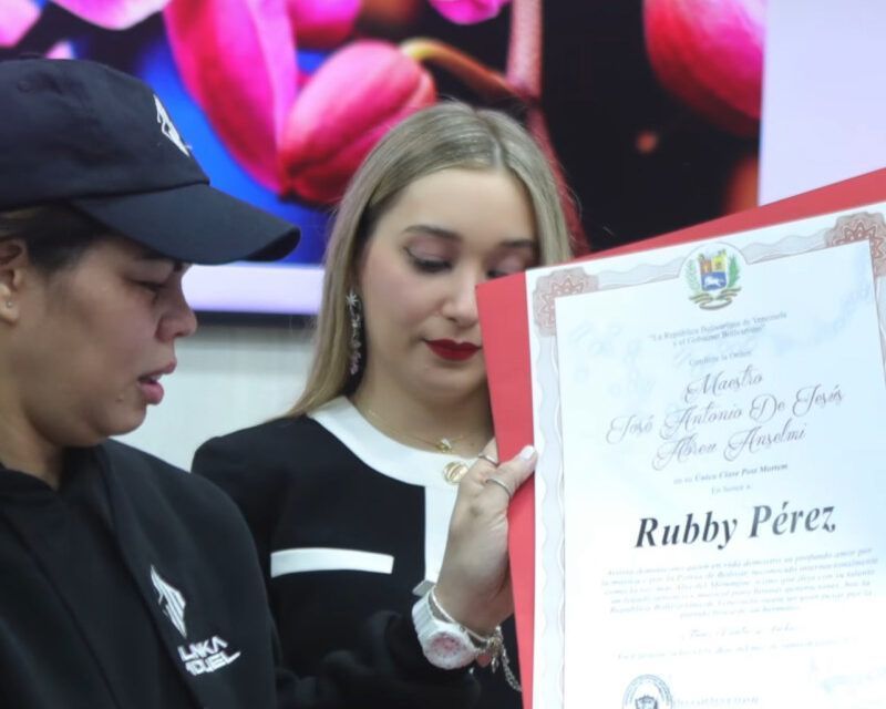 Nicolás Maduro otorga de manera póstuma la nacionalidad venezolana a Rubby Pérez