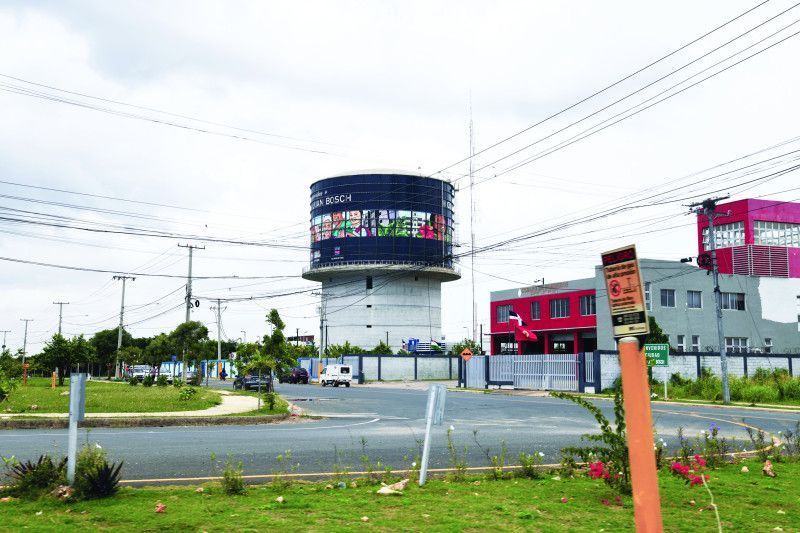 Ciudad Juan Bosch: La modernidad sumergida en el abandono