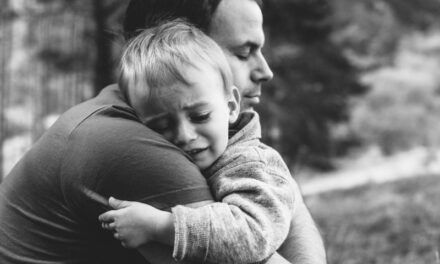 Estigma de ser fuerte: la dificultad del hombre divorciado para mostrar sentimientos