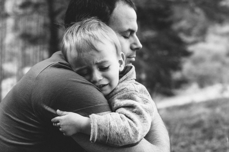 Estigma de ser fuerte: la dificultad del hombre divorciado para mostrar sentimientos