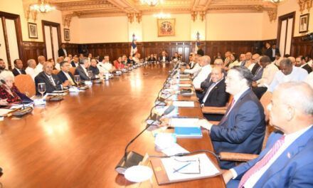 Gobierno comienza a trabajar presupuesto 2026