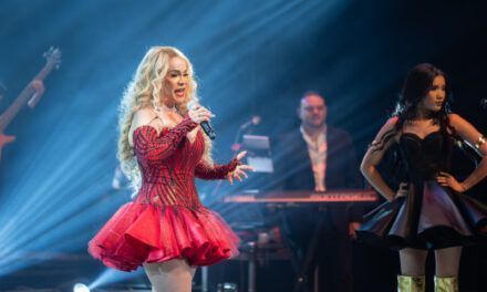 Miriam Cruz cuenta su historia musical en Santiago