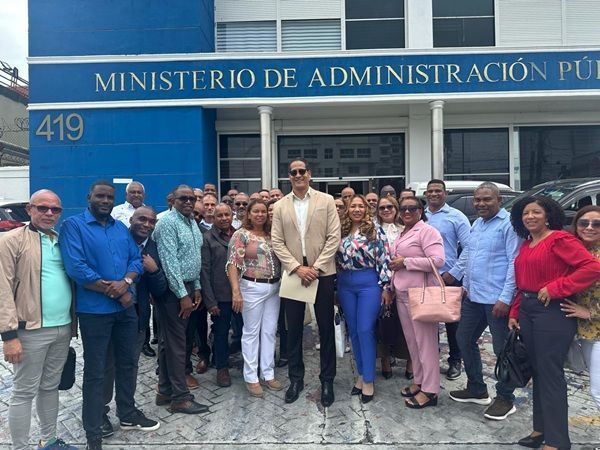 Exdirectores del Minerd denuncian vulneración de derechos adquiridos tras remoción