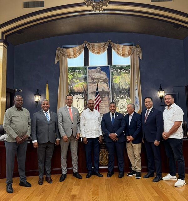 Senador Julito Fulcar es reconocido en EE. UU. por su compromiso con el desarrollo de la provincia Peravia y su apoyo a la diáspora dominicana