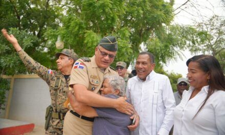Ministerio de Defensa realiza operativo médico en Duvergé en beneficio de miles de residentes