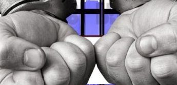 Policía apresa a dos hombres con maquinaria utilizada para falsificar tickets de casino en Sosúa