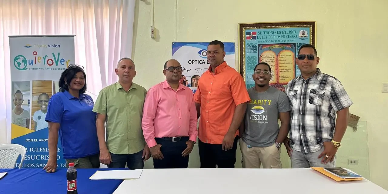 Fundación Denfi realiza jornada visual  Bayaguana