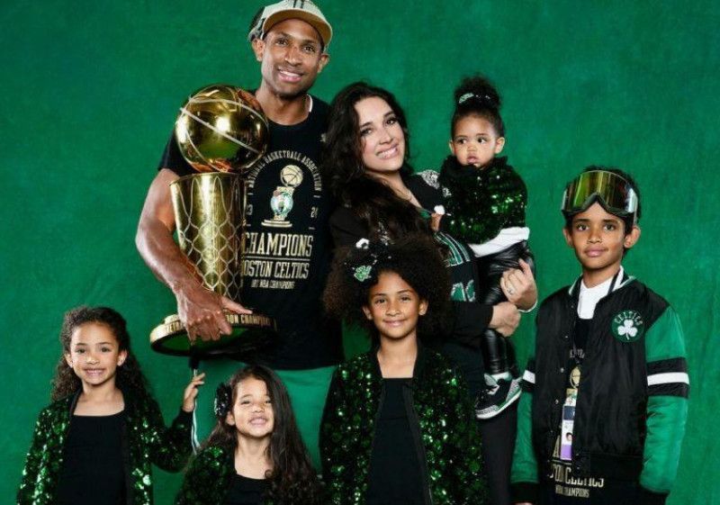 Sus hijos, el equipo más valioso de Amelia Vega y Al Horford