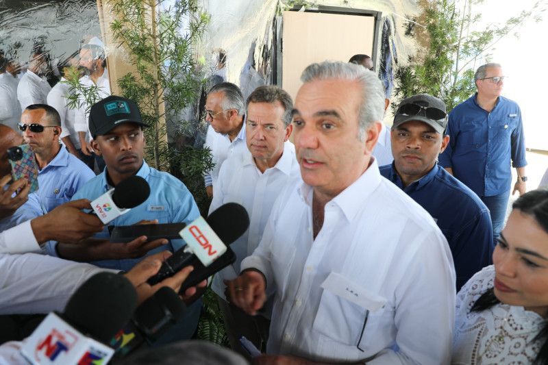 Abinader marcó su línea roja: «El que quiera estar en campaña tendrá que salir del gobierno”
