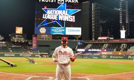 Schwarber define ‘miniderbi’ de jonrones que da triunfo a la Nacional