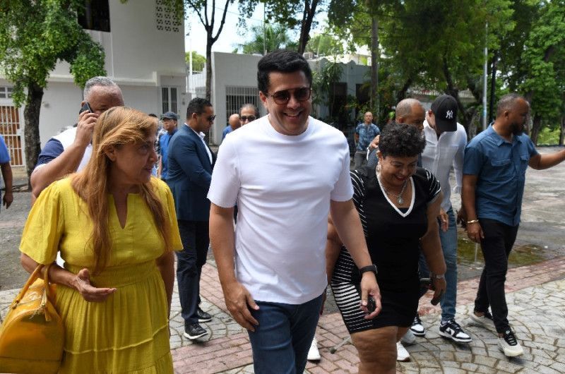 Collado supervisa trabajos en la Ciudad Colonial
