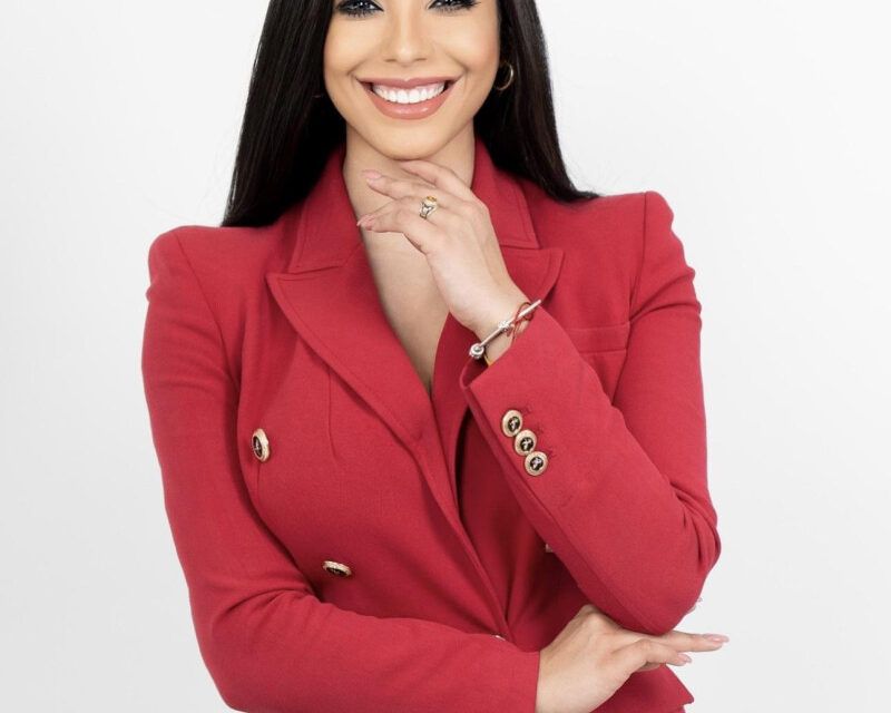 Suzan Castaño: de reina de belleza a presentadora de noticias en Telesistema