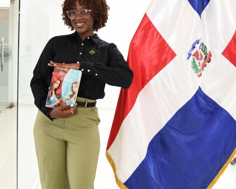 Génesis Javier: una joven fuerte que inspira sus libros en la fragilidad