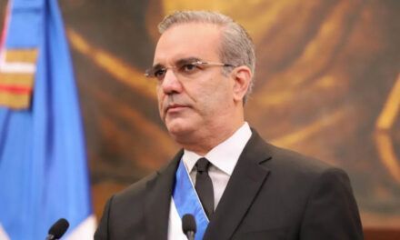 ¿Al Gobierno le rinde o no el dinero? La contradicción fiscal del presidente Abinader