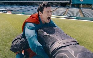‘Superman’ aterriza con fuerza liderando la taquilla española pero…