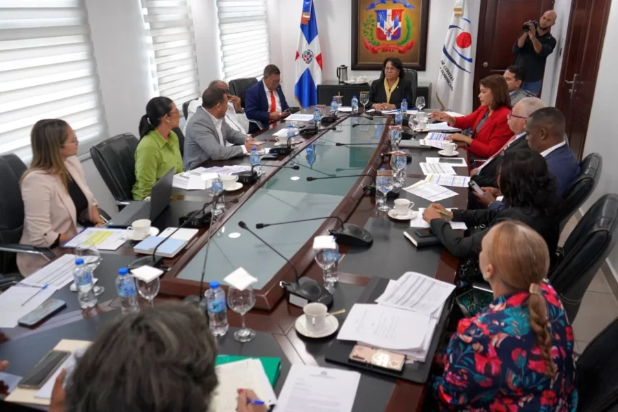 Fedomu y Fedodim ofrecen apoyo técnico a alcaldes para cumplimiento de Declaración Jurada