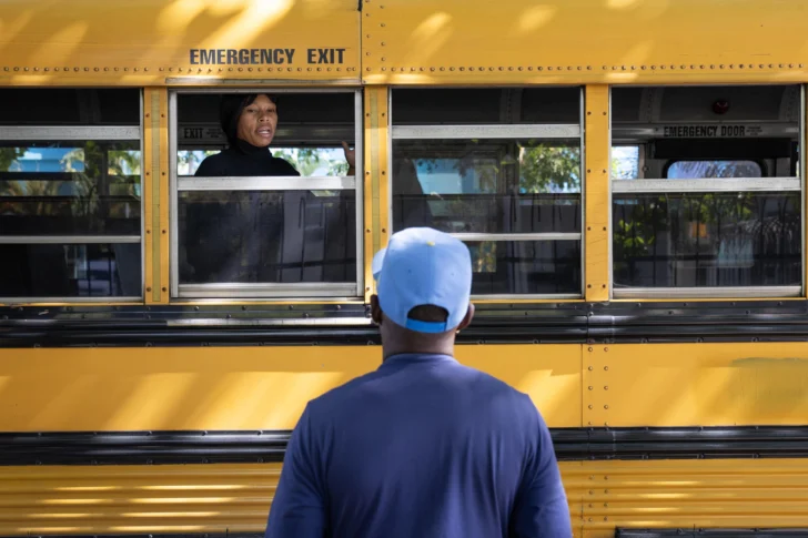 ERD arresta a 14 haitianos indocumentados y los entrega a Migración para su repatriación