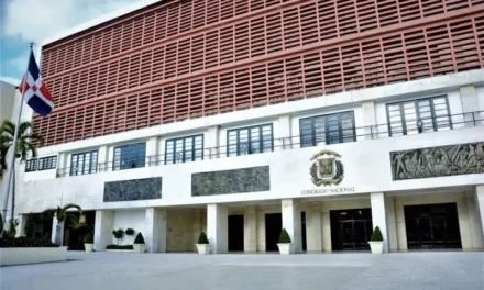 Senado aprueba en primera lectura con modificaciones proyecto de Contrataciones Públicas