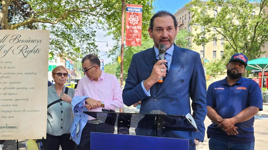 Aspirante latino a alcaldía de Nueva York asegura que se presenta para frenar al comunismo