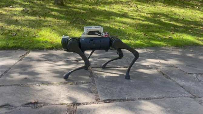Locomoción con la misma destreza que la de los animales en un robot cuadrúpedo con inteligencia artificial