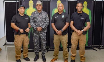 Policía Nacional inicia entrenamiento con nuevas pistolas Taser 10