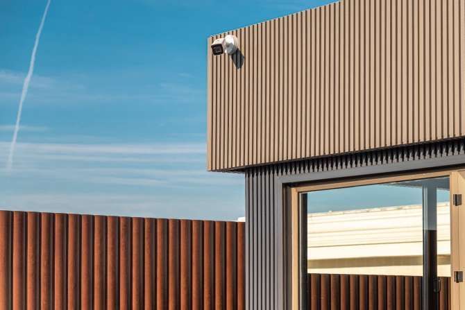 Dispositivos de seguridad inteligentes que no pueden faltar en tu apartamento o casa moderna