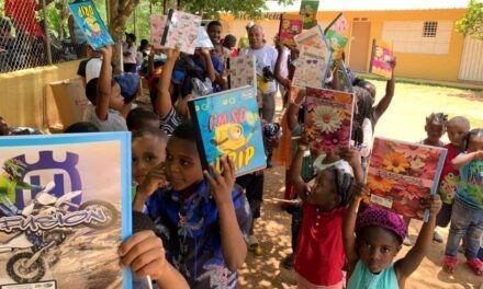 Fundación vida en abundancia inicia jornada retorno feliz a clase en San Cristóbal
