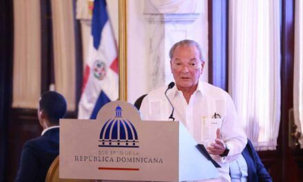 Rainieri expone en Palacio sus propuestas para fortalecer turismo