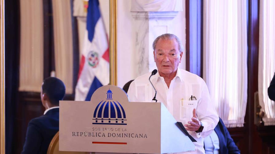 Rainieri expone en Palacio sus propuestas para fortalecer turismo