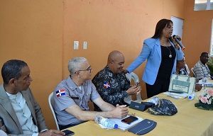 Director Regional de la Policía encabeza reunión clave sobre seguridad ciudadana en Hatillo junto a autoridades y líderes