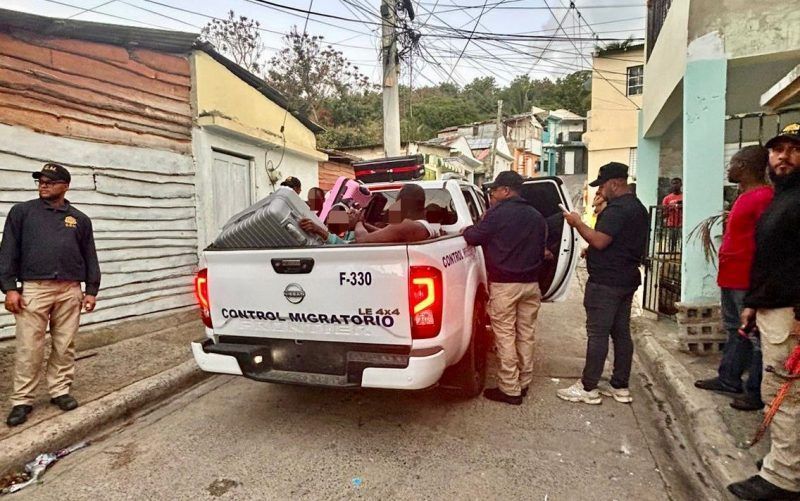 Migración deporta 1,399 haitianos indocumentados en operativos en varias provincias