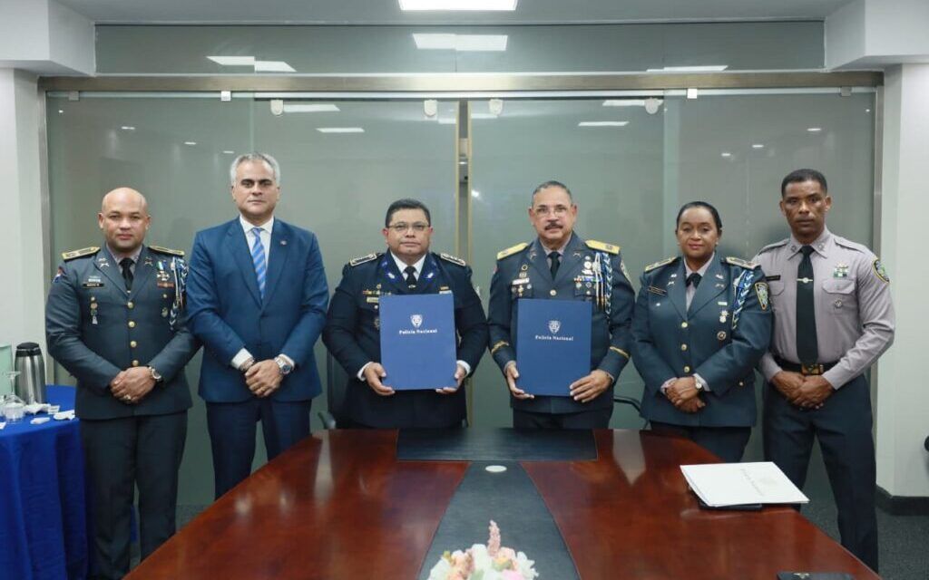 Policía Nacional Dominicana y Secretaría de Seguridad de Honduras firman convenios de cooperación académica y policial