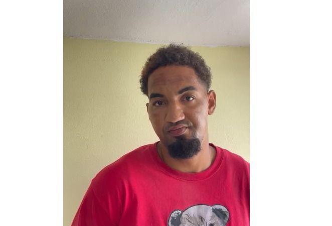 Joven se entrega a las autoridades tras ser vinculado a robo de banca en Nagua