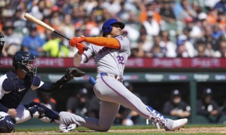 Juan Soto da un grand slam, triple, impulsa seis y los Mets vencen a Detroit