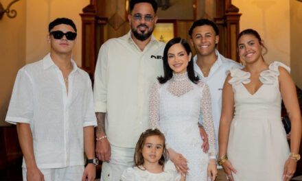 Las familias artísticas que se abren a compartir seres queridos en redes sociales