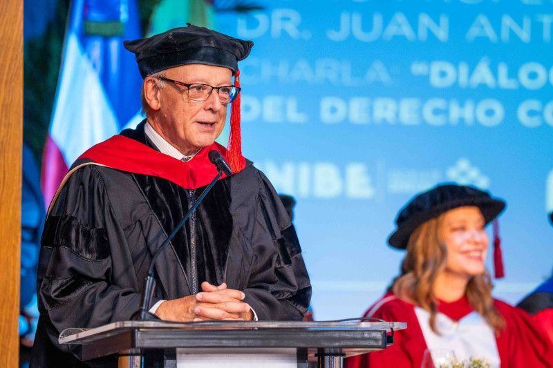 Unibe otorga el título de Profesor Honorario al jurista español Juan Antonio García Amado