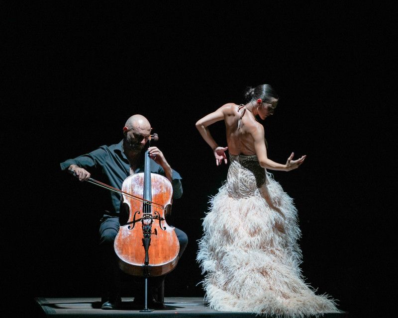 Oscar de la Renta viste el flamenco: una colaboración que une moda y arte en escena