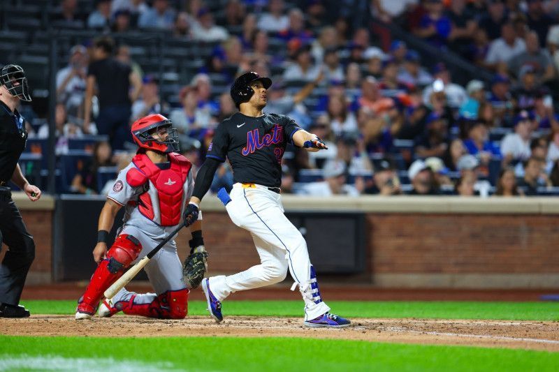 Juan Soto rompe su marca personal de jonrones con su número 42 de la temporada
