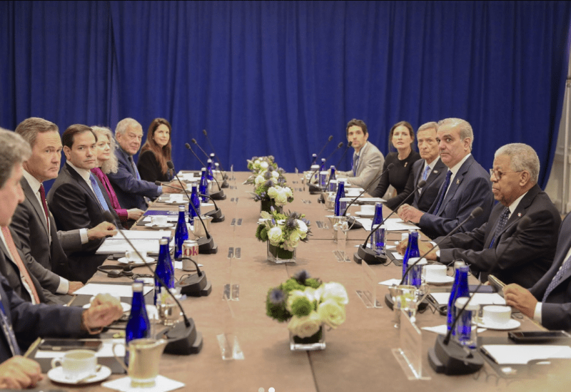 Abinader y Marco Rubio hablan de tráfico de armas y crisis haitiana