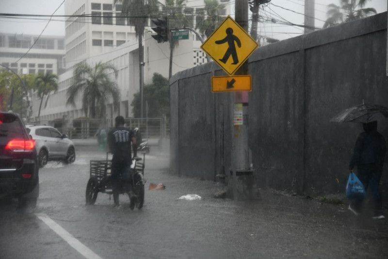 Alcaldía de Santo Domingo Norte activa operativo ante desastres por presencia de onda tropical