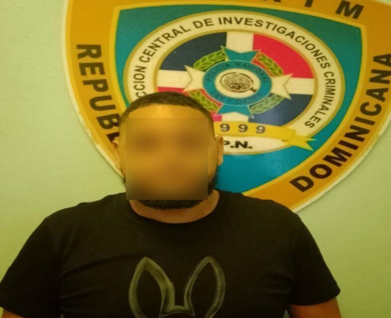 Policía Nacional arresta a dos hombres acusados de múltiples asaltos en La Vega