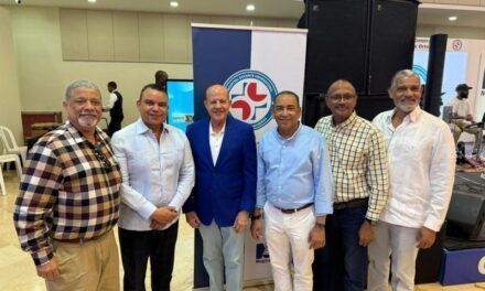 Celebran «Primer Encuentro de Egresados de Ortopedia» del Hospital Darío Contreras