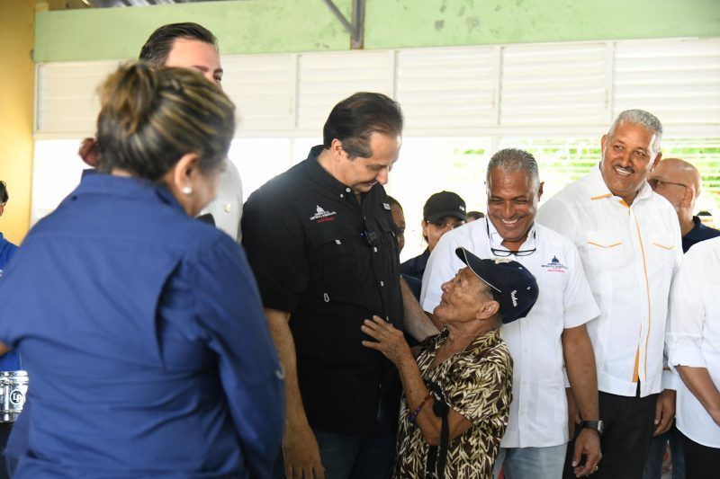 Más de dos mil personas reciben servicios médicos en jornada de salud en José de Ocoa, según MSP
